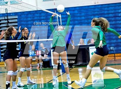 Thumbnail 3 in Weddington vs Carmel Christian photogallery.