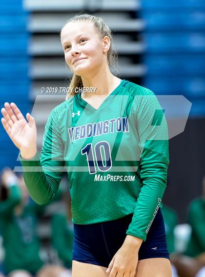 Thumbnail 1 in Weddington vs Carmel Christian photogallery.
