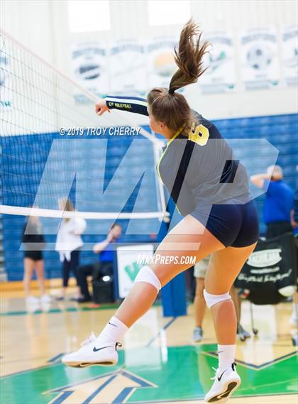 Thumbnail 2 in Weddington vs Carmel Christian photogallery.