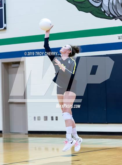 Thumbnail 2 in Weddington vs Carmel Christian photogallery.