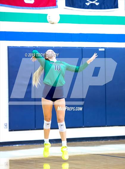 Thumbnail 3 in Weddington vs Carmel Christian photogallery.