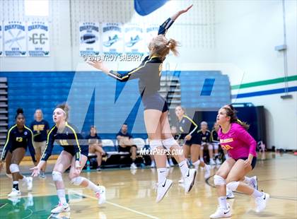 Thumbnail 1 in Weddington vs Carmel Christian photogallery.