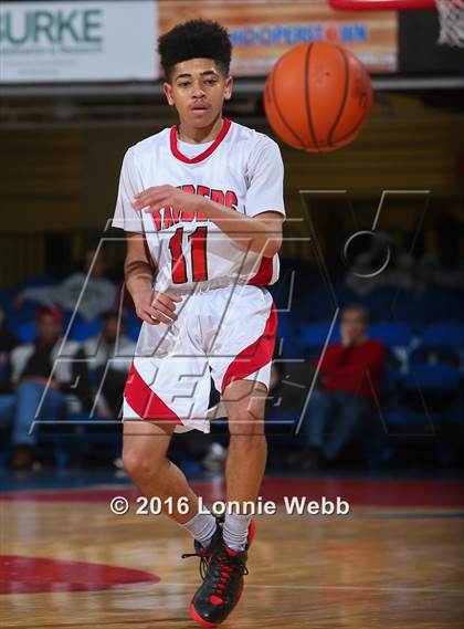 Thumbnail 2 in Hamilton vs North Salem (Section 1 Class C Semifinal) photogallery.