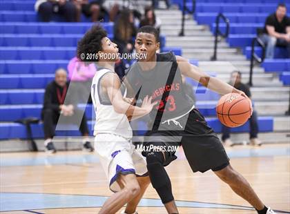 Thumbnail 2 in Angleton vs. Manvel (McDonald's Texas Invitational) photogallery.