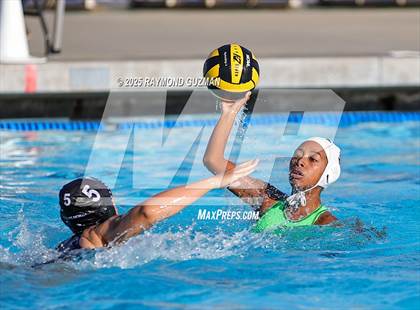 Thumbnail 1 in Reedley @ Clovis North photogallery.