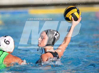 Thumbnail 2 in Reedley @ Clovis North photogallery.