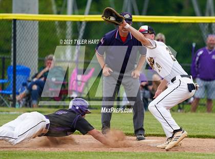 Thumbnail 3 in Brownsburg vs. Avon (Sectional Semifinal) photogallery.