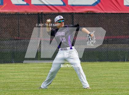 Thumbnail 3 in Brownsburg vs. Avon (Sectional Semifinal) photogallery.