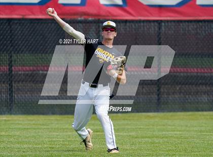 Thumbnail 2 in Brownsburg vs. Avon (Sectional Semifinal) photogallery.