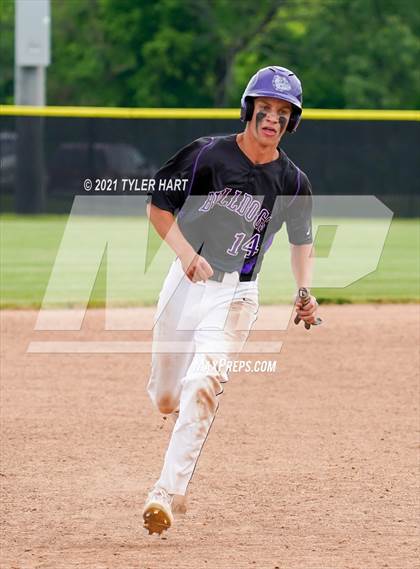 Thumbnail 1 in Brownsburg vs. Avon (Sectional Semifinal) photogallery.