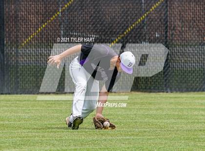 Thumbnail 2 in Brownsburg vs. Avon (Sectional Semifinal) photogallery.