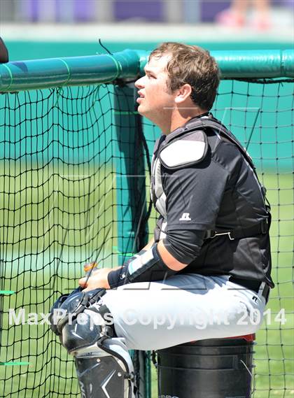 Thumbnail 2 in Grandview vs. Ponder (UIL 2A Region 2 Bi-District Playoff) photogallery.