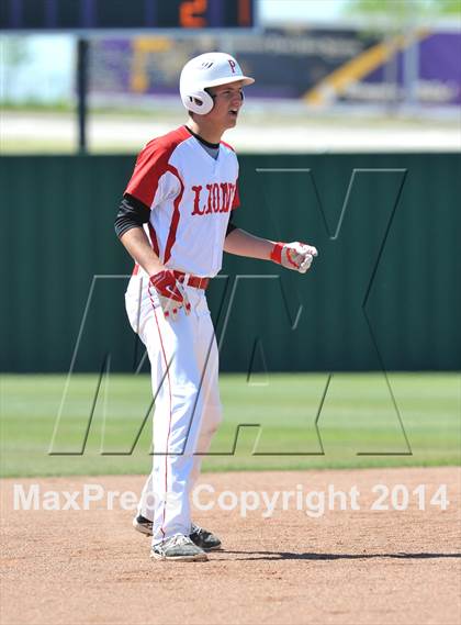 Thumbnail 2 in Grandview vs. Ponder (UIL 2A Region 2 Bi-District Playoff) photogallery.
