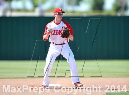Thumbnail 3 in Grandview vs. Ponder (UIL 2A Region 2 Bi-District Playoff) photogallery.