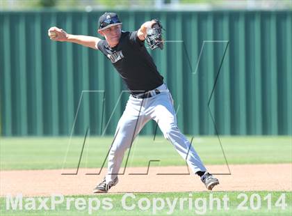Thumbnail 1 in Grandview vs. Ponder (UIL 2A Region 2 Bi-District Playoff) photogallery.