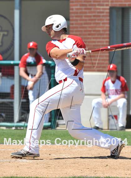 Thumbnail 1 in Grandview vs. Ponder (UIL 2A Region 2 Bi-District Playoff) photogallery.