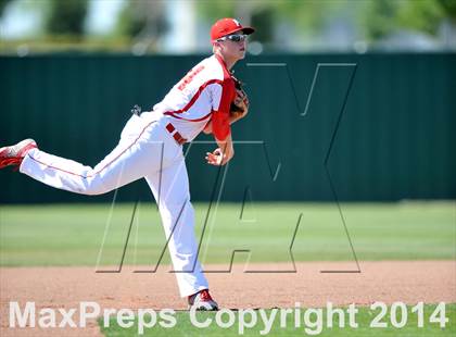 Thumbnail 1 in Grandview vs. Ponder (UIL 2A Region 2 Bi-District Playoff) photogallery.