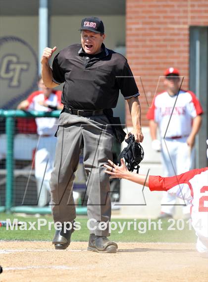 Thumbnail 1 in Grandview vs. Ponder (UIL 2A Region 2 Bi-District Playoff) photogallery.