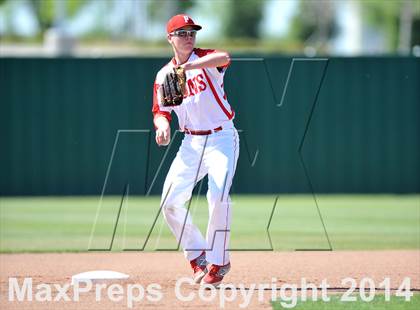 Thumbnail 1 in Grandview vs. Ponder (UIL 2A Region 2 Bi-District Playoff) photogallery.