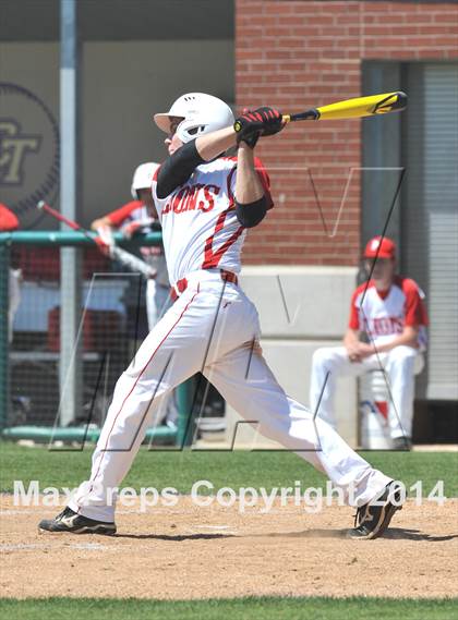 Thumbnail 3 in Grandview vs. Ponder (UIL 2A Region 2 Bi-District Playoff) photogallery.