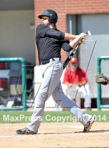 Thumbnail 2 in Grandview vs. Ponder (UIL 2A Region 2 Bi-District Playoff) photogallery.