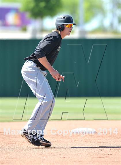 Thumbnail 2 in Grandview vs. Ponder (UIL 2A Region 2 Bi-District Playoff) photogallery.