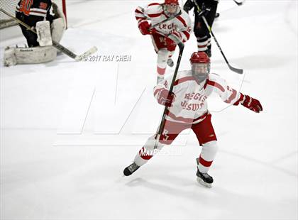 Thumbnail 3 in Regis Jesuit vs. Lewis-Palmer (CHSAA Playoff Round 2) photogallery.