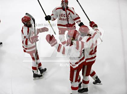 Thumbnail 1 in Regis Jesuit vs. Lewis-Palmer (CHSAA Playoff Round 2) photogallery.