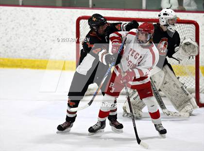 Thumbnail 2 in Regis Jesuit vs. Lewis-Palmer (CHSAA Playoff Round 2) photogallery.