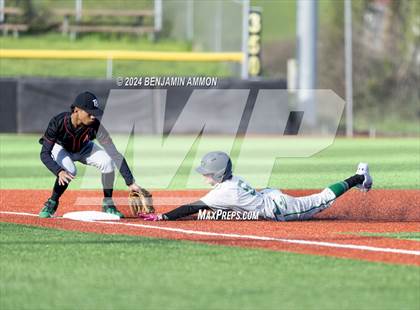 Thumbnail 3 in Reynolds @ North Salem photogallery.