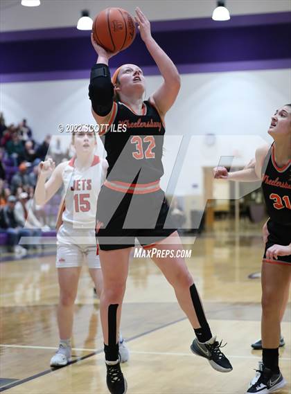Thumbnail 2 in Wheelersburg vs. Union Local (OHSAA D3 Regional Semifinal) photogallery.
