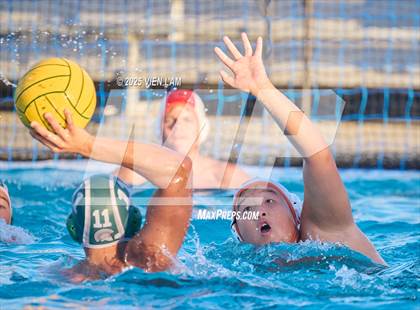 Thumbnail 1 in JV: California @ De La Salle photogallery.