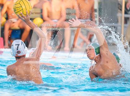Thumbnail 2 in JV: California @ De La Salle photogallery.