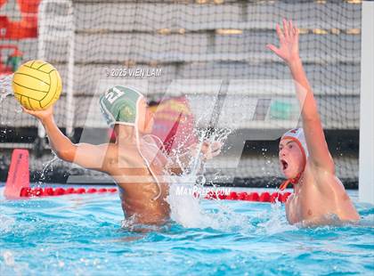 Thumbnail 1 in JV: California @ De La Salle photogallery.