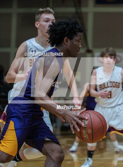 Thumbnail 2 in Butte Valley vs. McCloud (NSCIF D7 Final) photogallery.