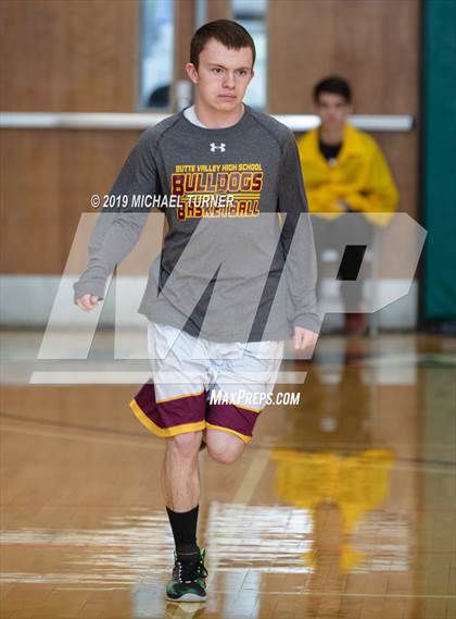 Thumbnail 3 in Butte Valley vs. McCloud (NSCIF D7 Final) photogallery.