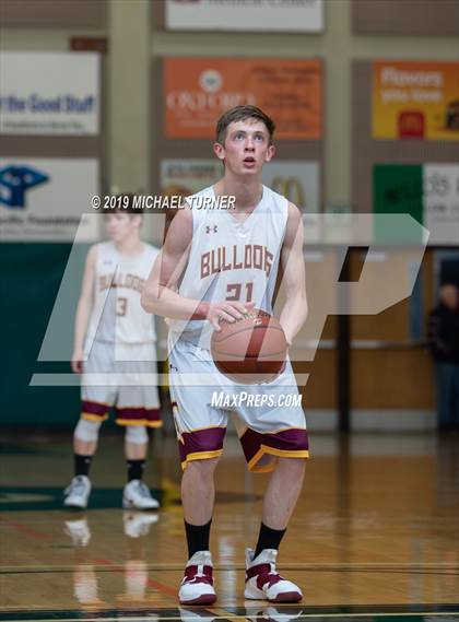 Thumbnail 2 in Butte Valley vs. McCloud (NSCIF D7 Final) photogallery.