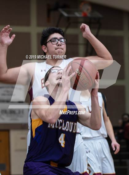 Thumbnail 2 in Butte Valley vs. McCloud (NSCIF D7 Final) photogallery.