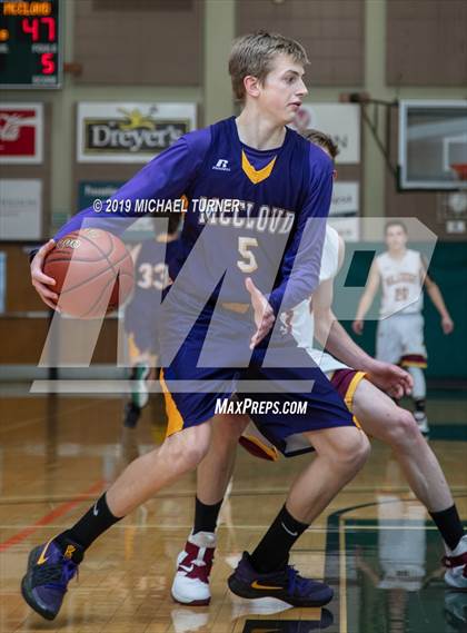 Thumbnail 1 in Butte Valley vs. McCloud (NSCIF D7 Final) photogallery.