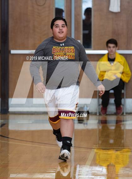 Thumbnail 2 in Butte Valley vs. McCloud (NSCIF D7 Final) photogallery.