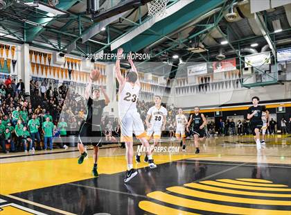 Thumbnail 3 in St. Mary's @ Alameda (CIF NorCal Regional D2 Final) photogallery.