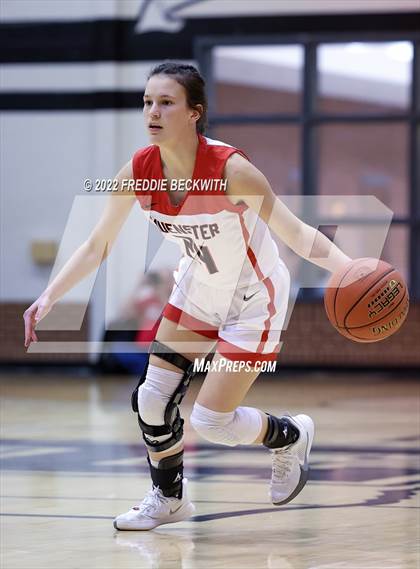Thumbnail 1 in Muenster vs. Wolfe City (UIL 2A D2 Bi-District) photogallery.