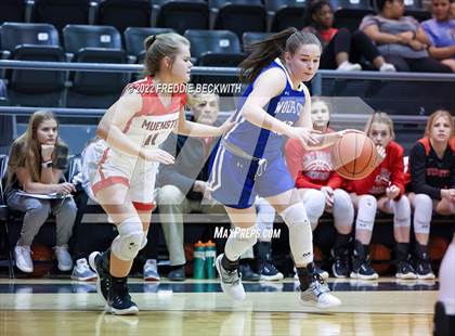 Thumbnail 3 in Muenster vs. Wolfe City (UIL 2A D2 Bi-District) photogallery.