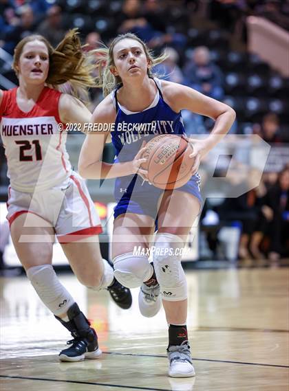 Thumbnail 2 in Muenster vs. Wolfe City (UIL 2A D2 Bi-District) photogallery.