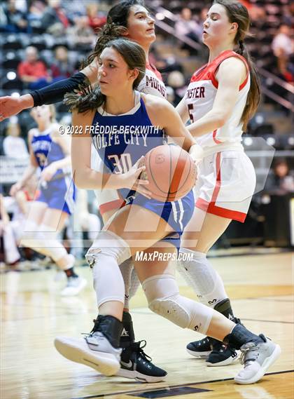 Thumbnail 1 in Muenster vs. Wolfe City (UIL 2A D2 Bi-District) photogallery.