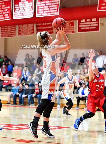 Thumbnail 1 in Two Rivers vs. Melbourne (AAA 3A 1st Round Playoff) photogallery.