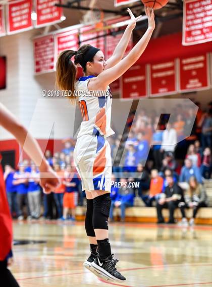 Thumbnail 3 in Two Rivers vs. Melbourne (AAA 3A 1st Round Playoff) photogallery.