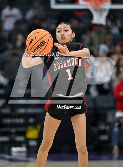 Thumbnail 2 in Rosamond vs. Woodland Christian (CIF State D5 Final) photogallery.