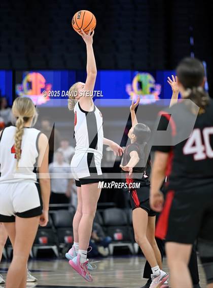 Thumbnail 1 in Rosamond vs. Woodland Christian (CIF State D5 Final) photogallery.