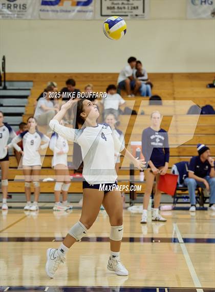 Thumbnail 1 in Oxnard @ Dos Pueblos photogallery.